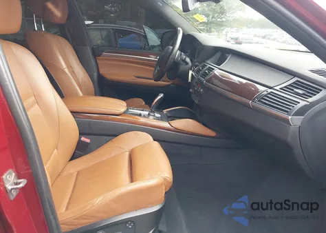 2010 BMW X6 xDrive35I z USA, uszkodzony, nr VIN 5UXFG4C51AL225563